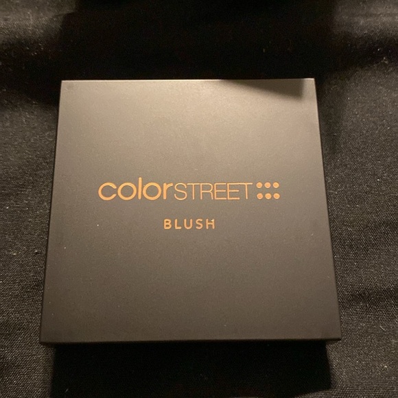 Color Street Diva Blush - Picture 4 of 9